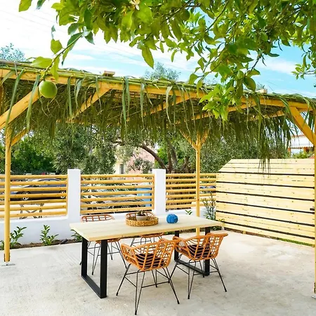 Lemon Leaf Villa